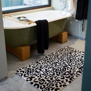 leopard 990 black